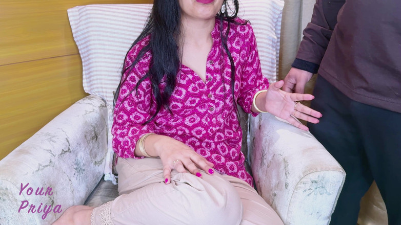 Your Priya: Sasur硬操饥渴的继媳，并用印地语音频中的精液填满这里的阴户