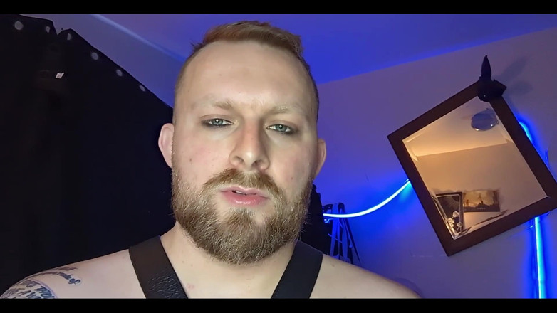WolfgangWhite: Fetish klip