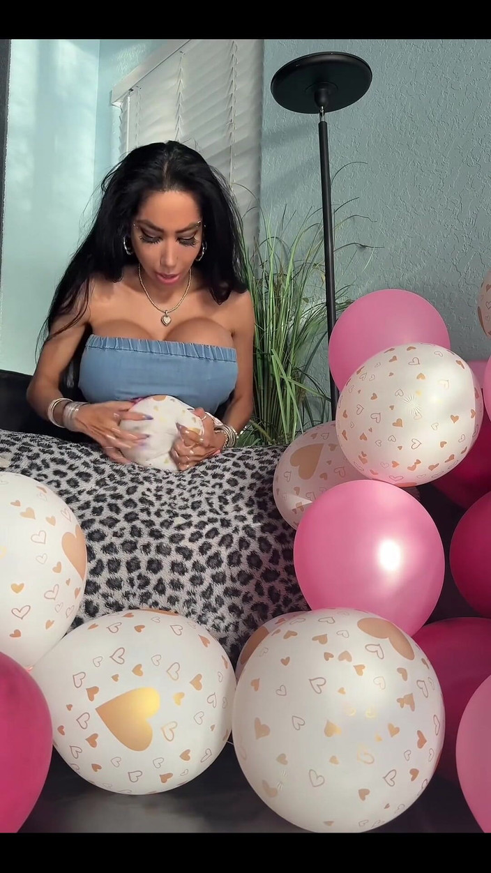 Anakaliyah: Funday Sunday