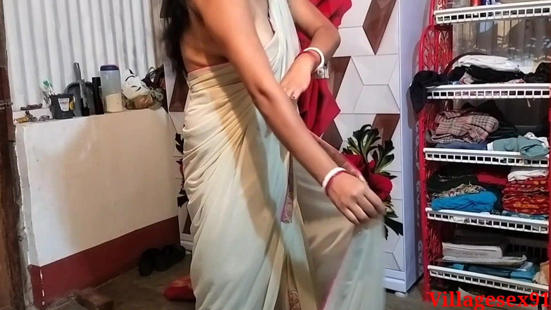 Villagesex91: Мадам занимается сексом со своим мужем дома с Saree Chudai