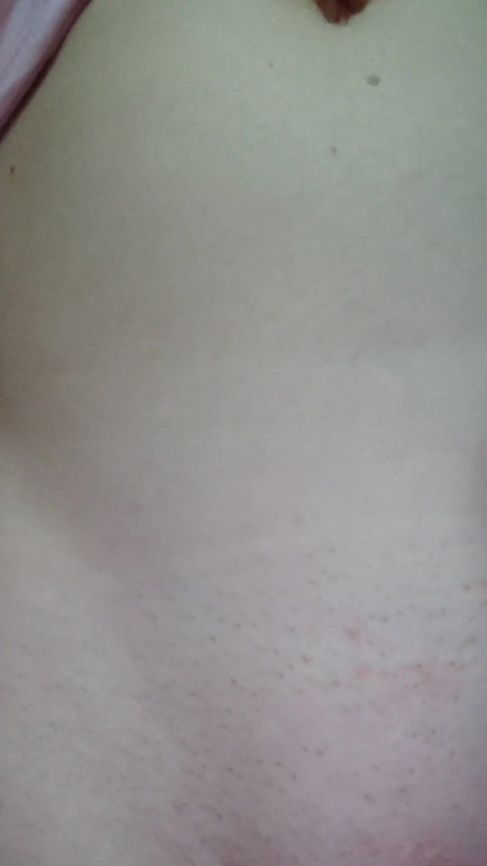 Risky Hairy Couple: MILF v růžové sedni si na obličej