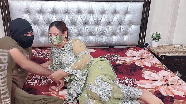 Pakistani CoupleX: La mia ragazza dopo mezzo bicchiere