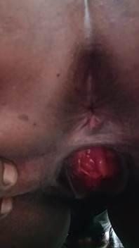 Coimbatore Aunty Show Pink Pussy in Video Call