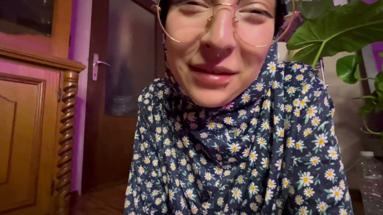lanalovacutie: Blowjob in Hijab JOI