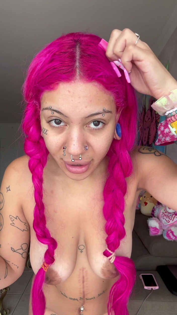 Nali Marie: Nude Dick Rate Teen Bimbo Busty POV Cock Rating Describing...