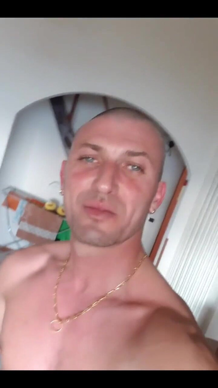 Boy jerking off: Home Alone