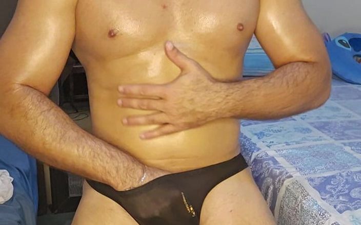 Pedro Oliveira: Показ і насолода себе на камеру.