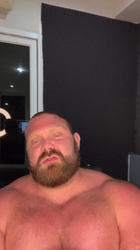 Muscle Ddy Catches You Perving