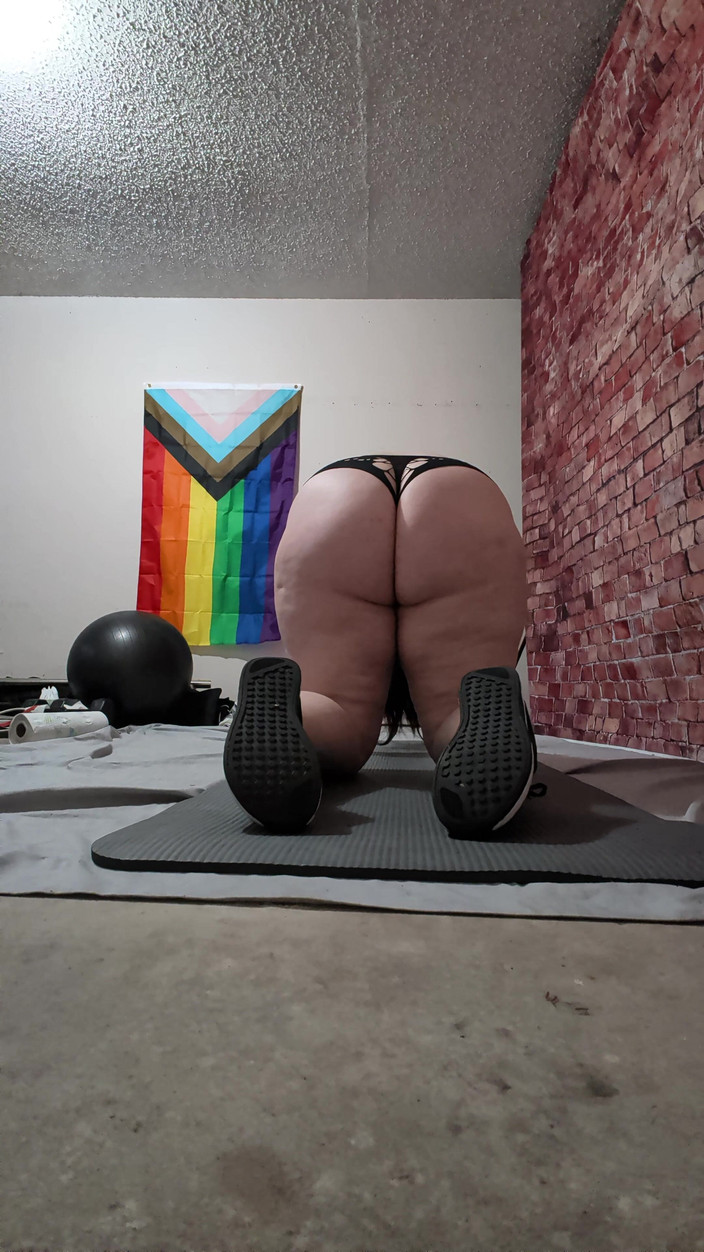 TheKinkyPwrLftr: Senaman pagi