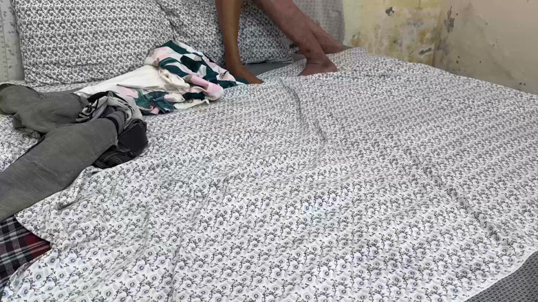 Hottylady: Il vicino fa sesso con un calda desi bhabhi - chiaro...