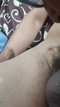 Apucând paie.