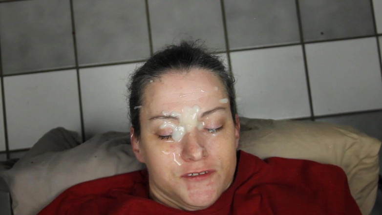 Dirty Dees: Dirty Dees This Girl Loves Cum on Her Face
