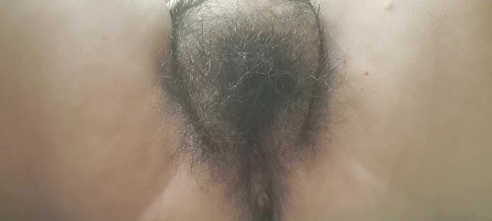 Mommy big hairy pussy: Putting Cream on the Hot Legs