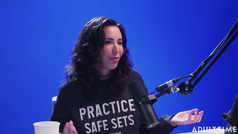 Adult Time Podcast: Casey Calvert: Tiger-King-Parodie, Betrügerisches Syndrom &amp; BDSM | der Erwachsenenzeit-Podcast