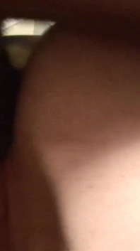 Chanell heeft een interraciale neukpartij met een zwarte pik om te genieten van het sperma