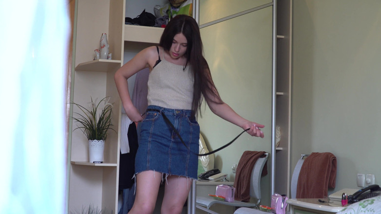 Dirty fantasy: Moje nevlastní dcera vypadá tak nádherně, že bych rád ošukal její...