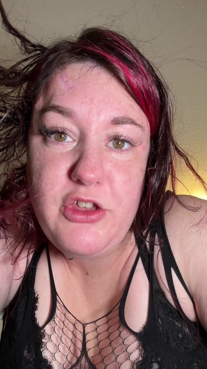 BellaBlast: Великаншка играет с Tinies