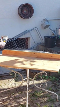 Büyükanne Bahçesinde Çıplak Çalışıyor!