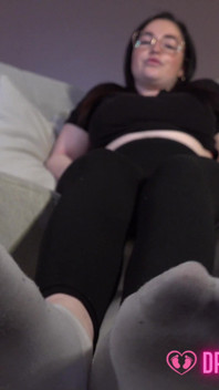 Charlies Füße in deinem gesicht - (traummädchen in Socken)