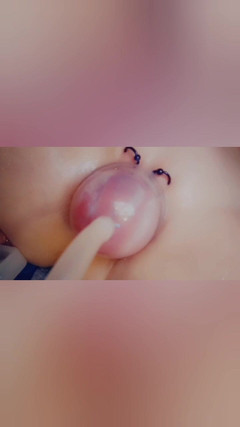 SklavinS_pervert: Sumisa alemana Sklavins esclava entrenamiento con un cepillo y mucho...