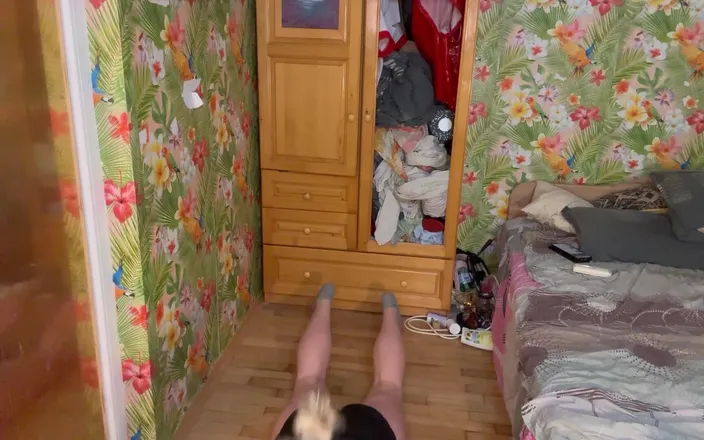 Putarankahotmilf: Stepmommy Training and Catch Her Step Son Jerk on Her