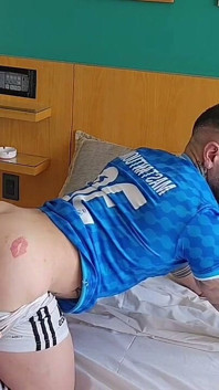 Můj kamarád se pohádal se svou přítelkyní a využil toho