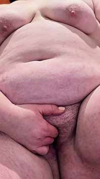 Gordinha madrasta Twerk com sua bunda enorme e fode ela no banheiro