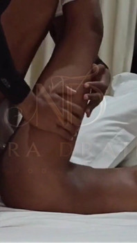 Kız arkadaşım şimdi tamamen pornoya giriyor