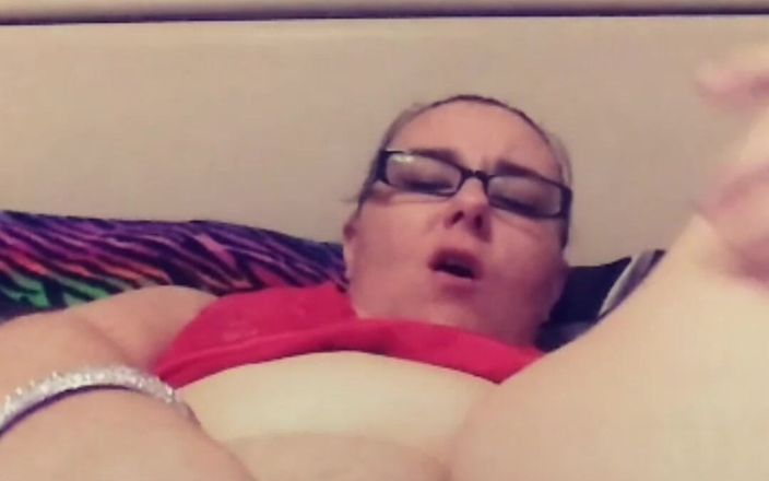 AshleyAce69: В видео от первого лица с огромным оргазмом