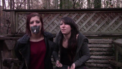 Selfgags classic: 입과 태피가그를 손으로 연기가 나는 의붓여동생 만들기!