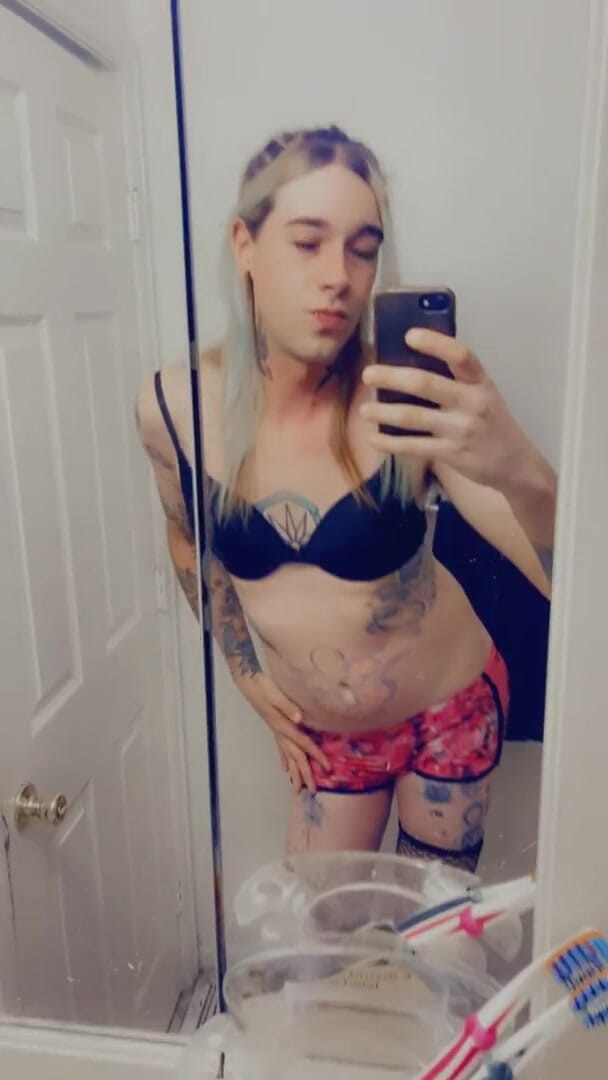 CarmenMelatonin: Cewek yoga seksi