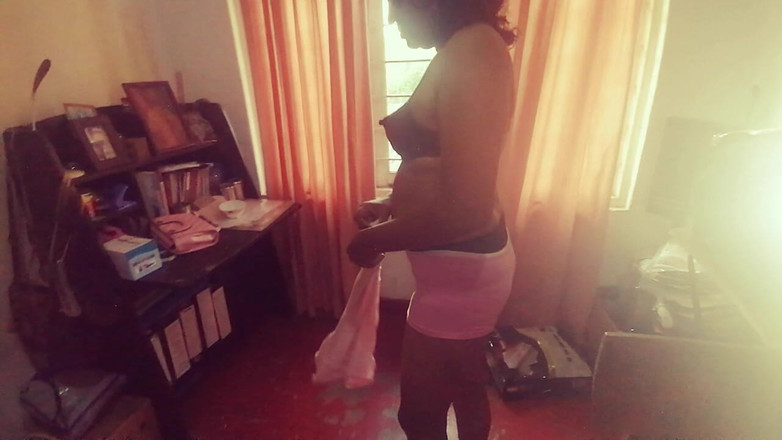 Tina Baby: Enteada auto vídeo para leite do padrasto