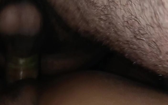 East Delhi: Aku menyetubuhi desi bhabhi sepanjang malam