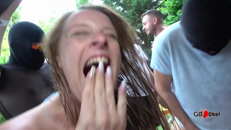 GangBang-Dream: Creampie en plein air, gangbang, orgie, Cathaleya