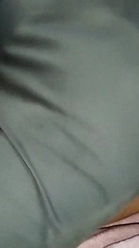 Fată din satul Deshi cu pizdă strâmtă pe la spate XXX video. Primul videoclip sexual al lui Deshi
