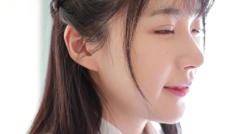 Strix: Mirai Takahashi - 내 속옷