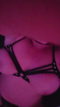 Prase Bigsexydaddyd dělá Domkat Kat-Licious křičí rozkoší