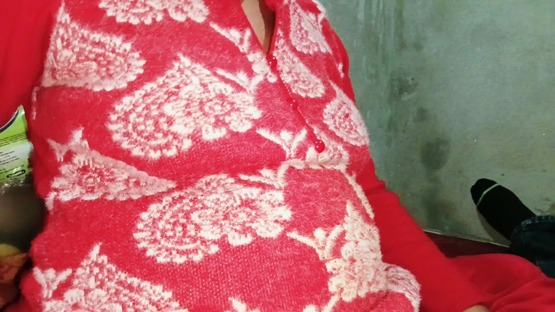 Sexy_girl_nehu: Saya mengongkek pepek ketat bhabhi India saya buat kali pertama