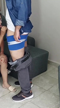 我去看医生，得到的不仅仅是预约。西班牙色情。