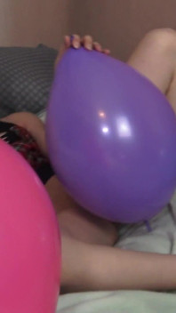 Teen Babe Ballon Fucking