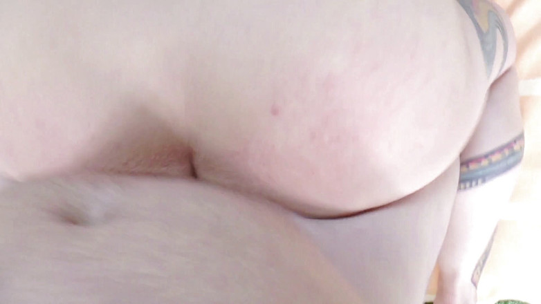 MMV German Amateur: Tetovaný velký zadek brunetka rozbitá do kundičky v POV