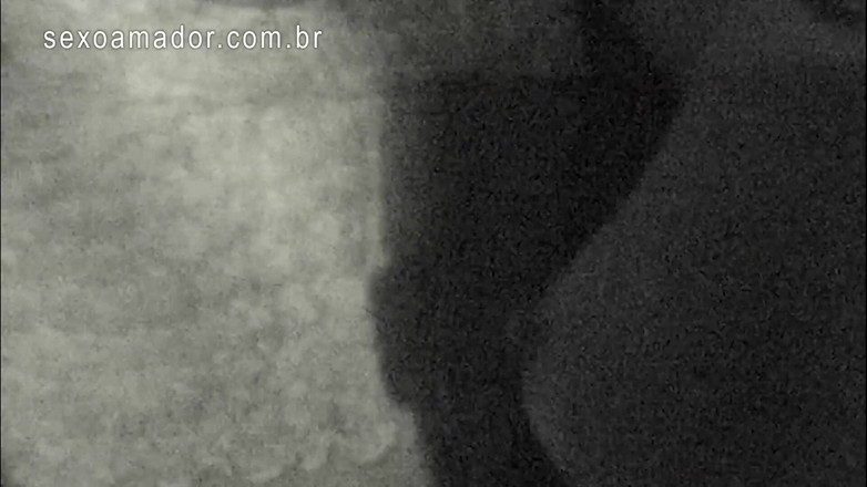 Amateurs videos: Slyna mellan vänner och flera slampor hamnar i mörkret. Ficklampan...
