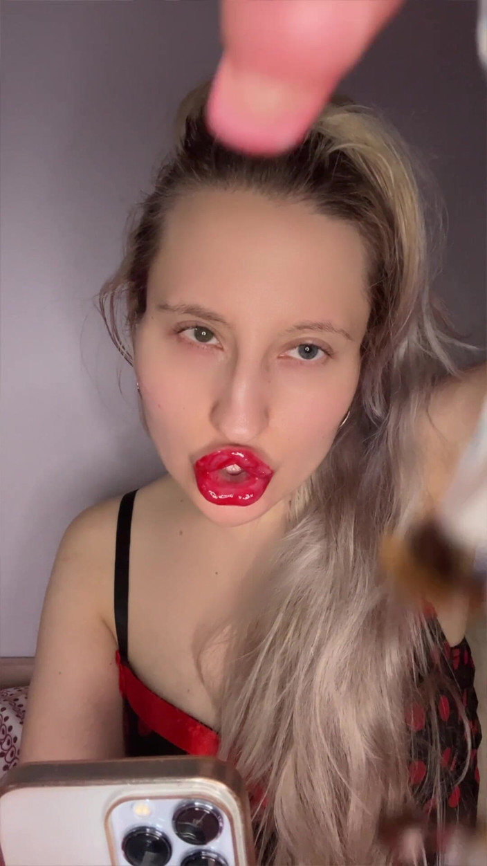 FinDom Goaldigger: Como quer que eu mostre meus óculos grandes?