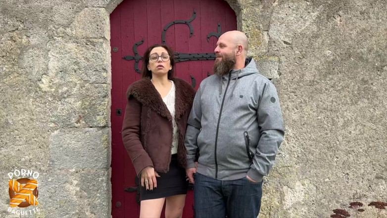 Porno Baguette: Chouqxxx, matură sexy incitantă, adoră sexul în aer liber
