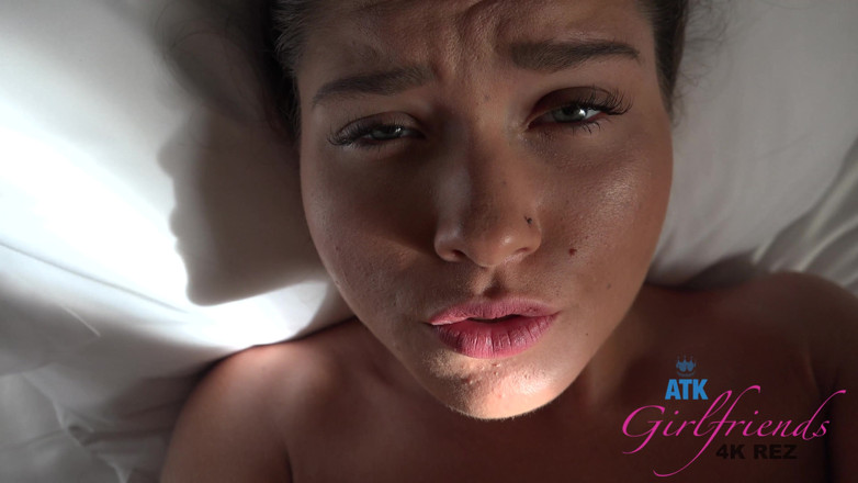 ATK Fans (Girlfriends): Ti svegli Zoe al mattino per scopare
