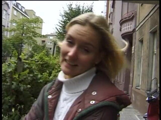 Lucky Wankerz: La bionda vixen rimorchiata e attirata per masturbarsi davanti alla...
