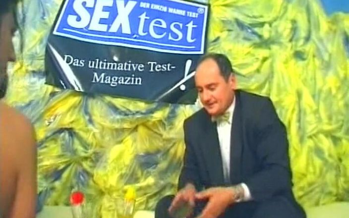 German's Young Babes: La ragazza perfetta dalla germania viene sbattuta nel casting amatoriale