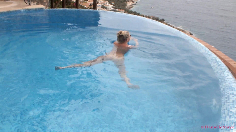 Danielle Maye: Bohyně mermaid