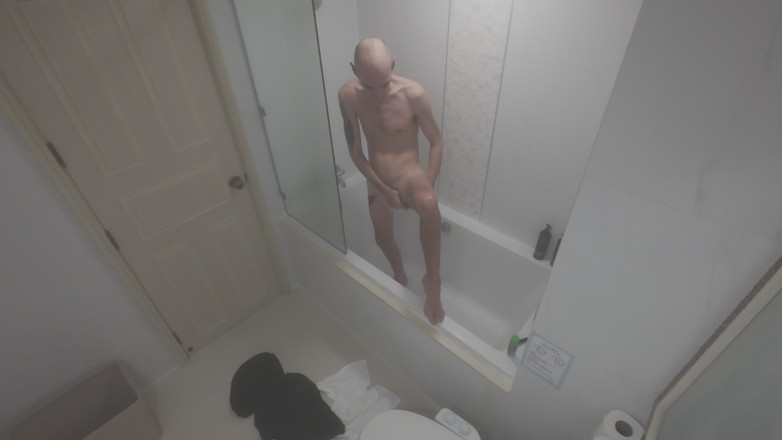 Big dick dadddy: Tajna kamera prysznicowa przyłapała mnie na dotykaniu się