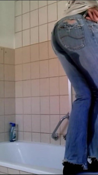 Yasmin Squirt Durch Jeans! Mess Explosion